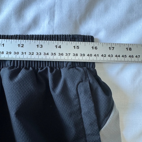 Under Armour Mens Pull On Track Pants Black/Gray Large Active Ankle Vents Casual - Picture 12 of 16